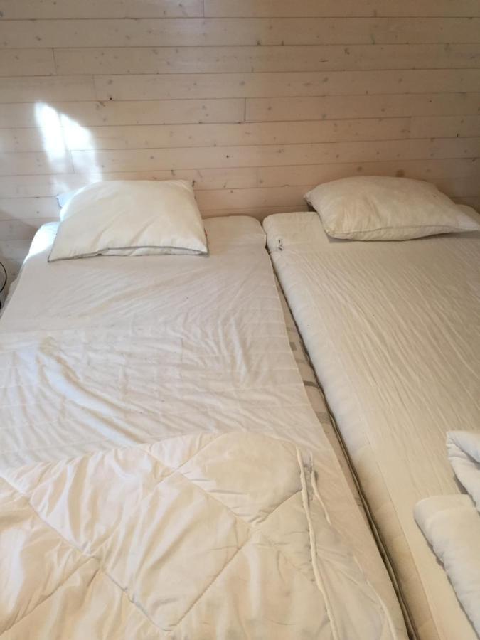Chalet Les Brulins Hotel Resteigne Kültér fotó